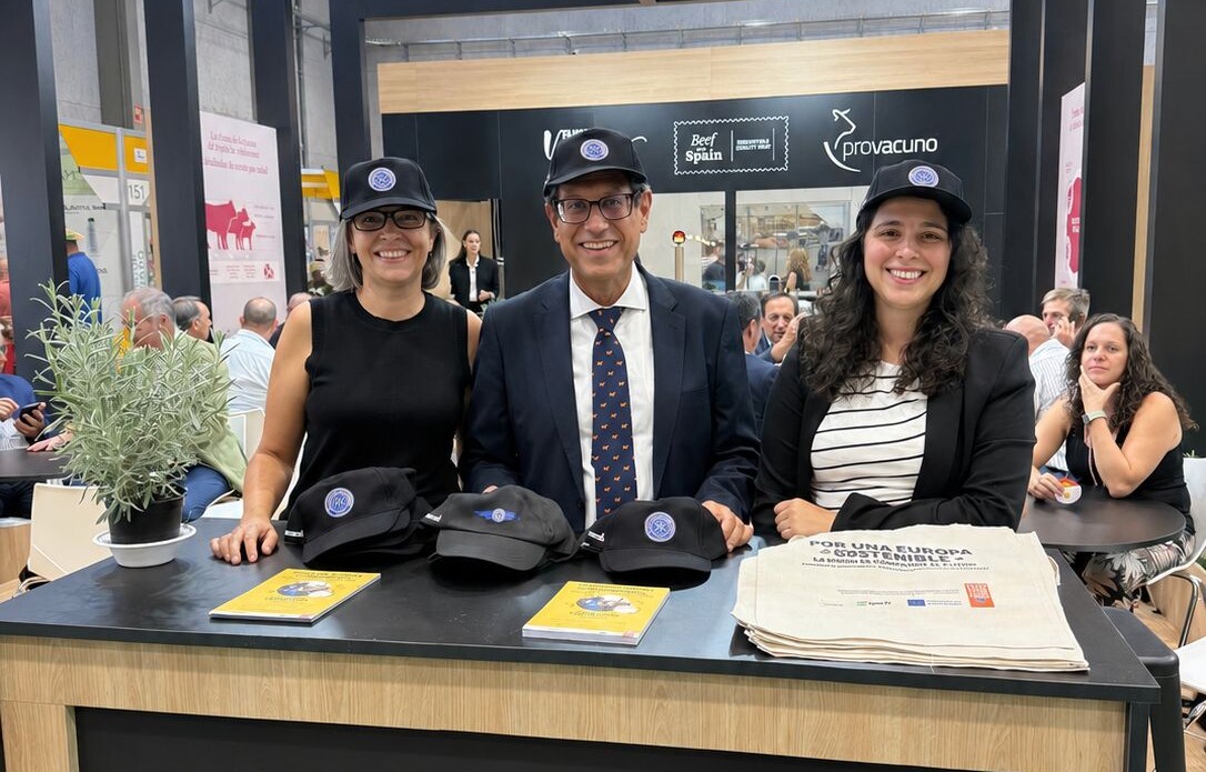 Provacuno muestra en Salamaq 26 una app gratuita para medir la huella de carbono en la producción de carne de vacuno